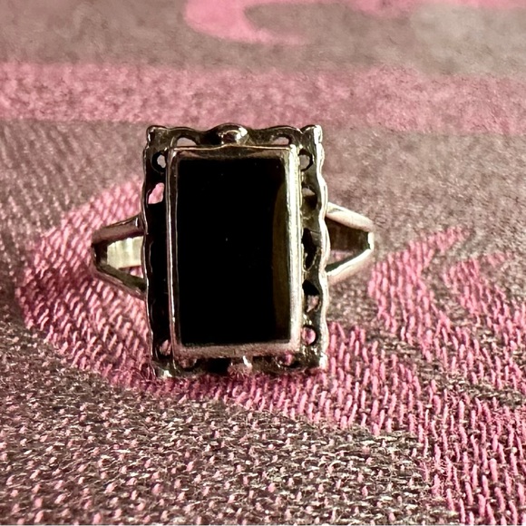 Black onyx and silver vintage 1920’s ring size 6 - Picture 2 of 4